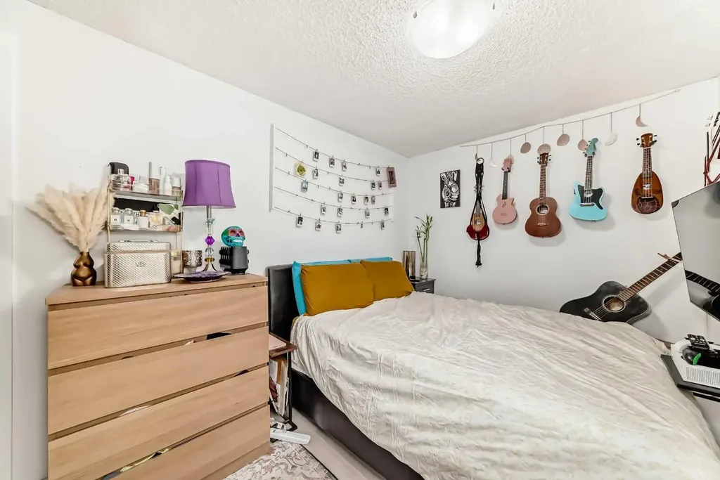 1155 Falconridge Drive NE Calgary AB T3J1E1