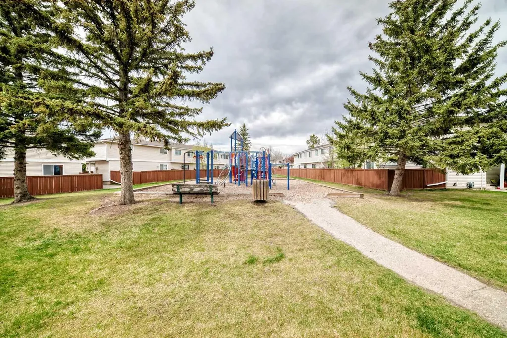1155 Falconridge Drive NE Calgary AB T3J1E1