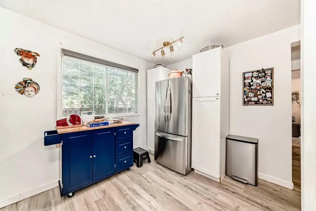 1155 Falconridge Drive NE Calgary AB T3J1E1