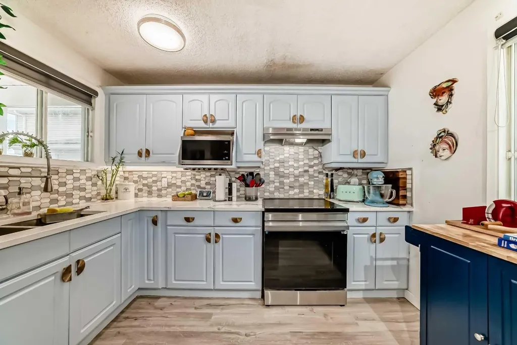 1155 Falconridge Drive NE Calgary AB T3J1E1