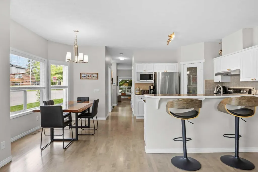 3408 16 Street SW Calgary AB T2T 6E5