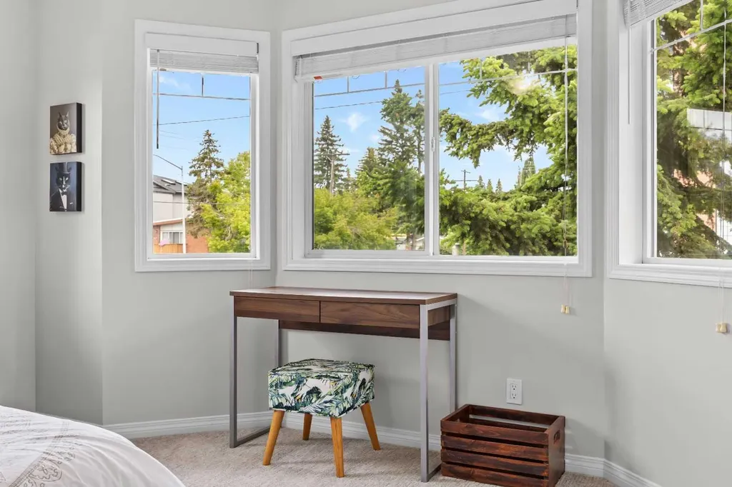 3408 16 Street SW Calgary AB T2T 6E5
