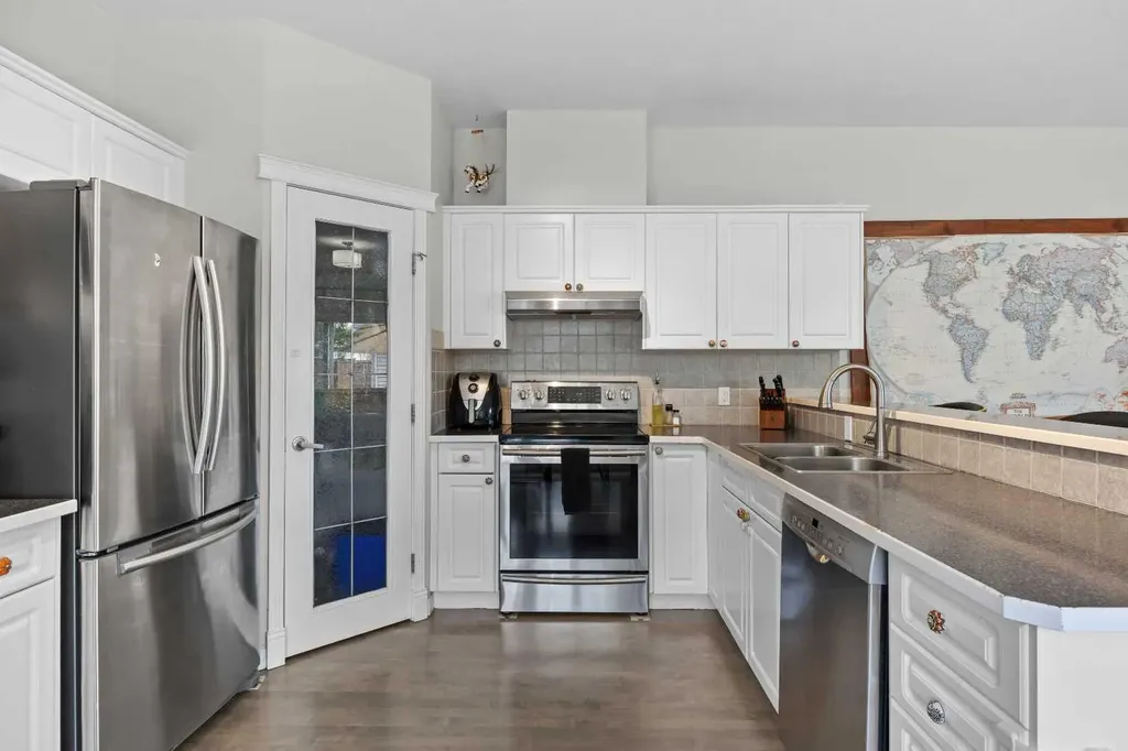 3408 16 Street SW Calgary AB T2T 6E5