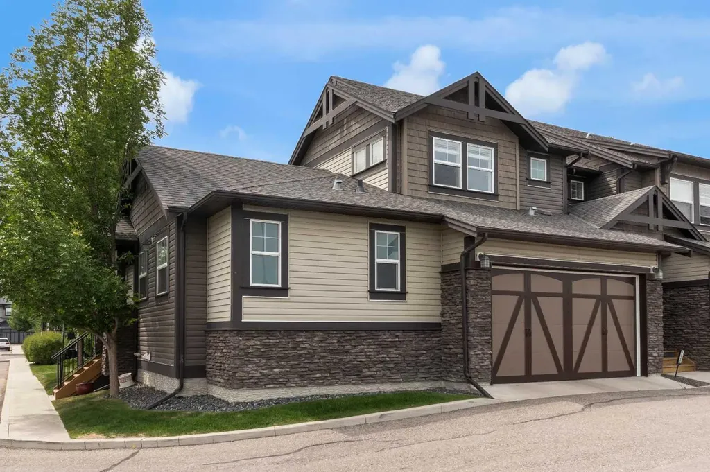 110 Coopers Common Airdrie AB T4B 3Y3