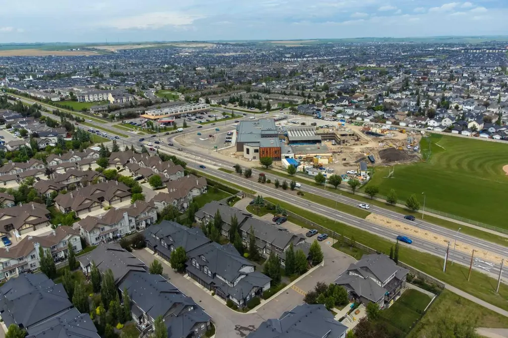 110 Coopers Common Airdrie AB T4B 3Y3
