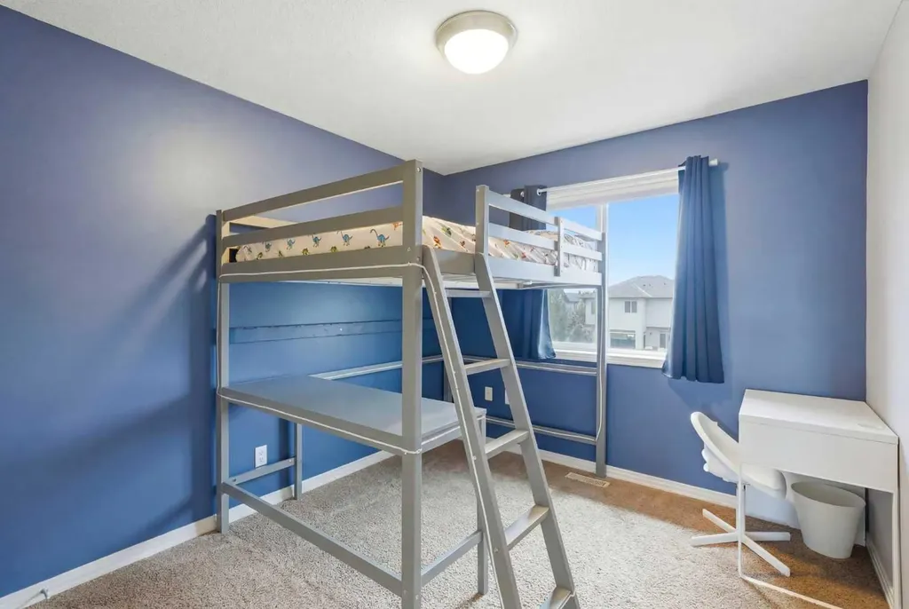 13 Drake Landing Way Okotoks AB T1S 0B9