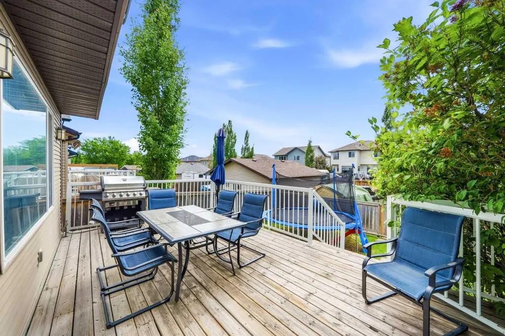 13 Drake Landing Way Okotoks AB T1S 0B9