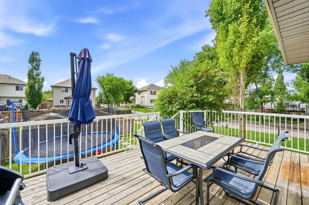 13 Drake Landing Way Okotoks AB T1S 0B9