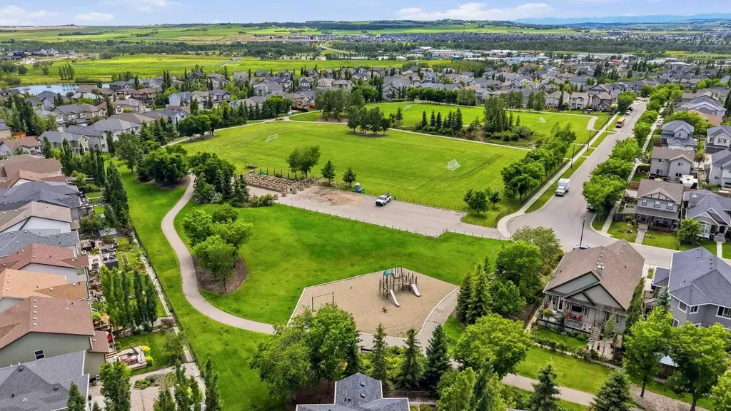 13 Drake Landing Way Okotoks AB T1S 0B9