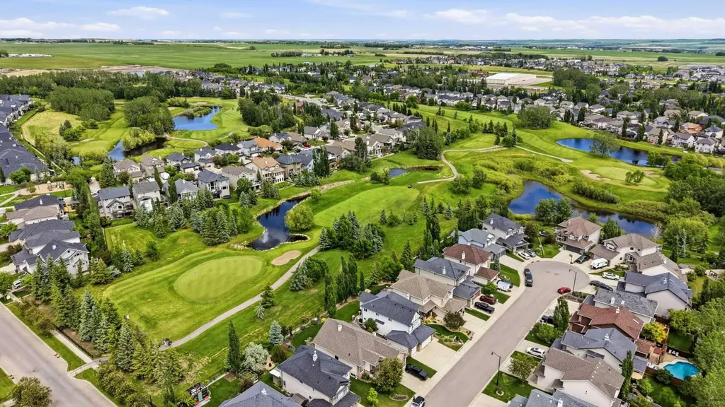 13 Drake Landing Way Okotoks AB T1S 0B9