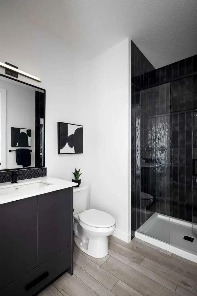 259 Corner Glen Gardens NE Calgary AB T3N 2P7