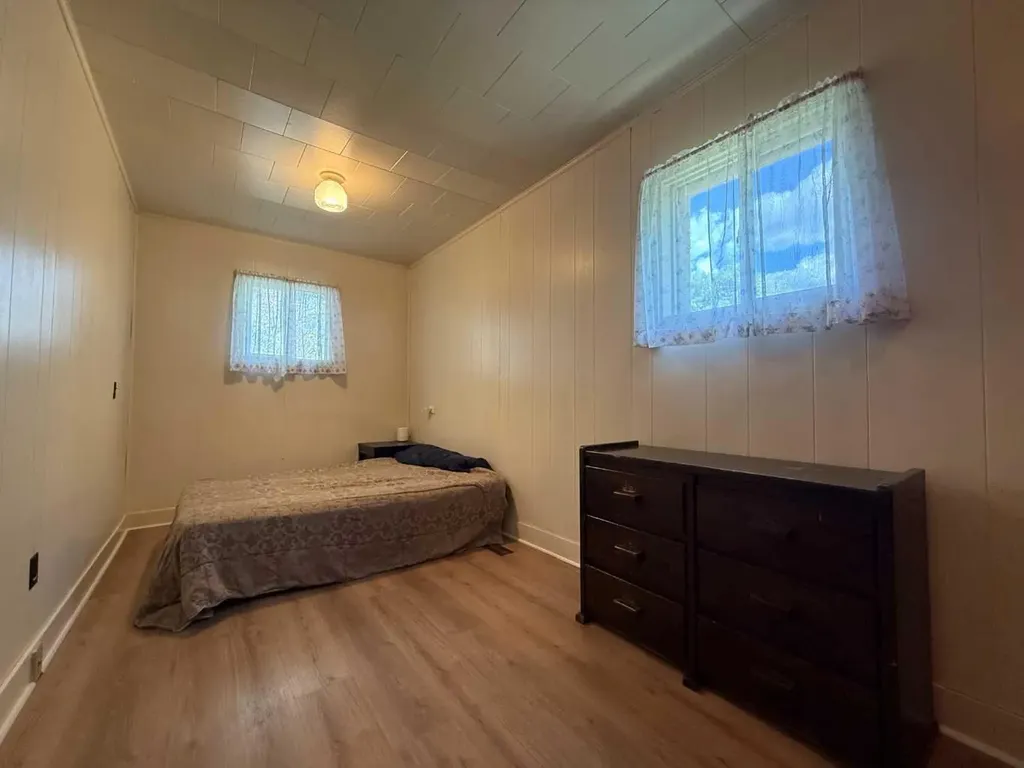 1029 8 Avenue Wainwright AB T9W 1H4