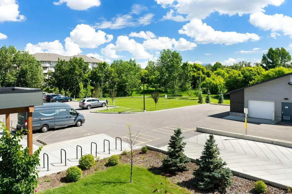 1605 17 Street SE Calgary AB T2G2L7