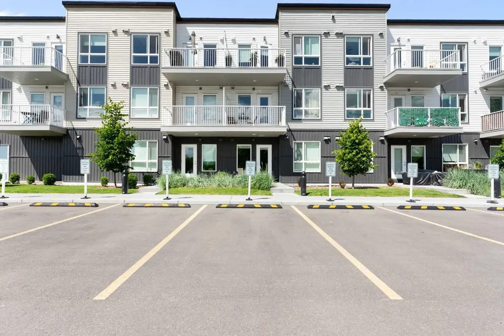 1605 17 Street SE Calgary AB T2G2L7