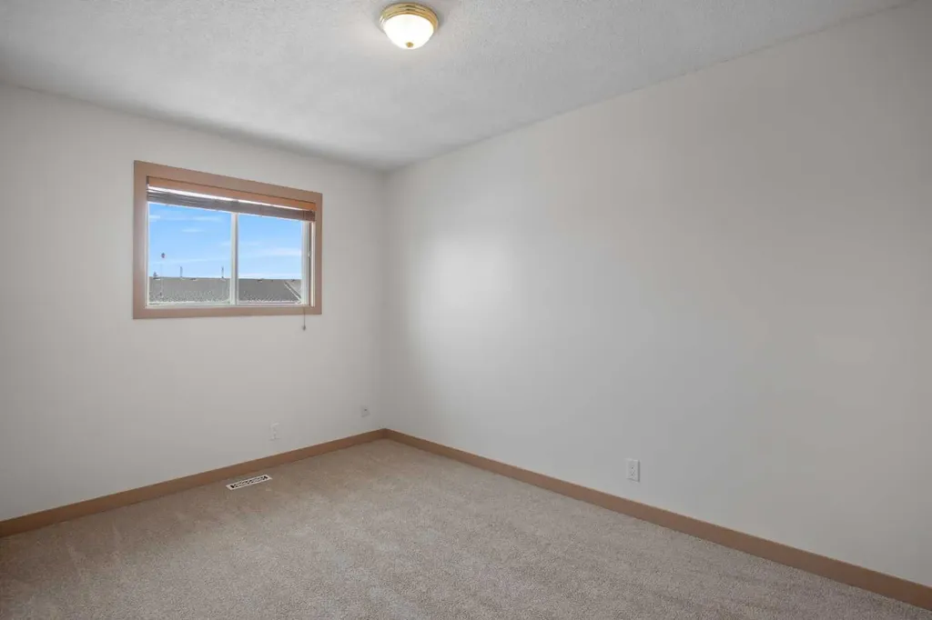 11 Ellenwood Drive Red Deer AB T4R 2E3