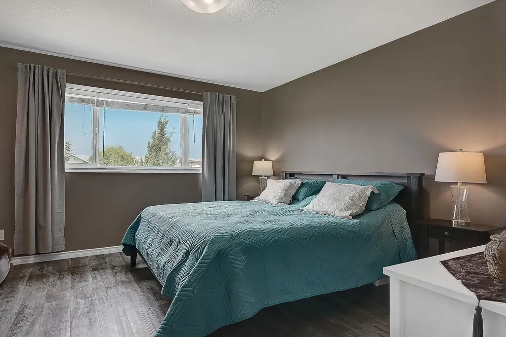 8522 102 Avenue Grande Prairie AB T8X0B5