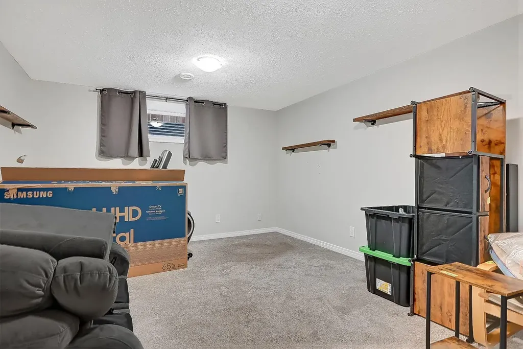 8522 102 Avenue Grande Prairie AB T8X0B5