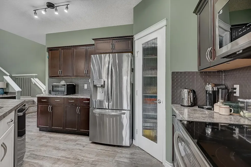 8522 102 Avenue Grande Prairie AB T8X0B5