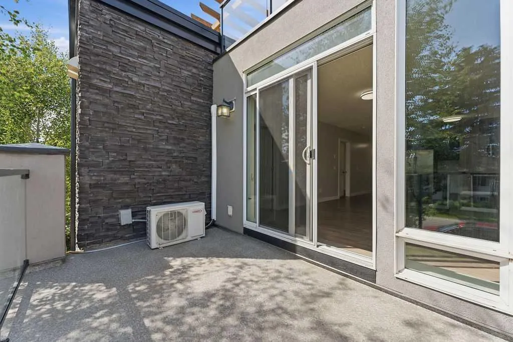 15207 1 Street SE Calgary AB T2X 2A2