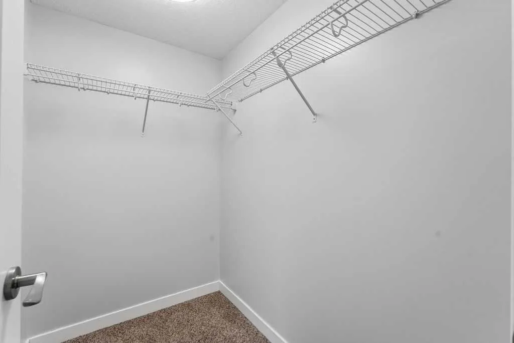 15207 1 Street SE Calgary AB T2X 2A2