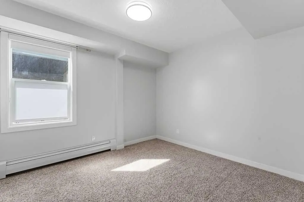 15207 1 Street SE Calgary AB T2X 2A2