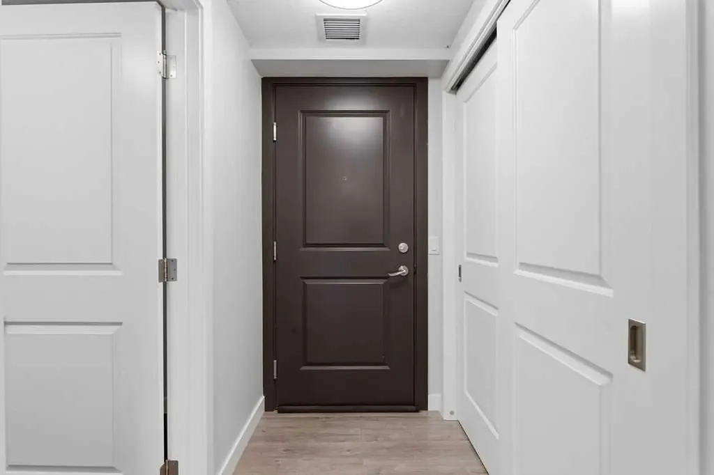 15207 1 Street SE Calgary AB T2X 2A2