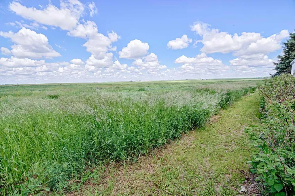 112004 Range Road 105 Rural Forty Mile No. 8 County Of AB T0K 0G0