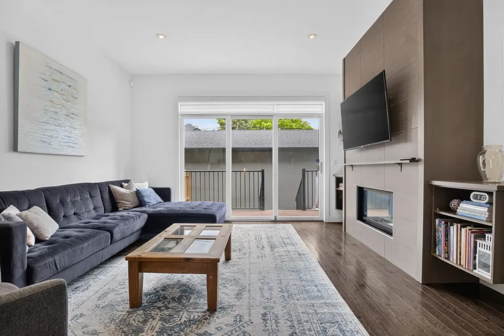 3716 16 Street SW Calgary AB T2T4H2