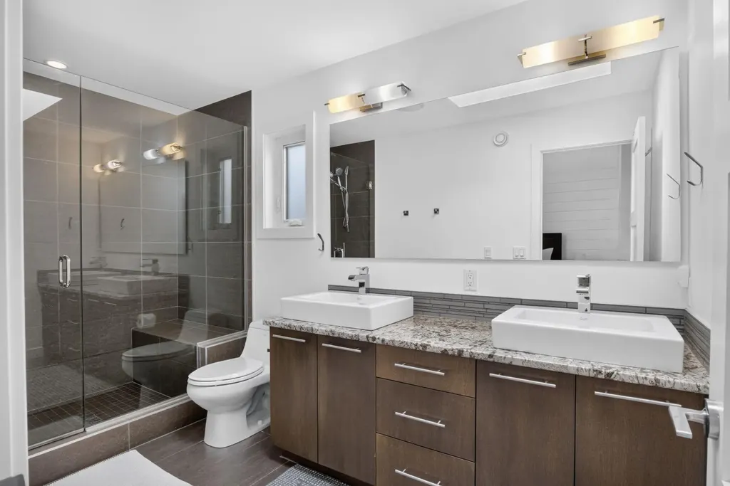 3716 16 Street SW Calgary AB T2T4H2