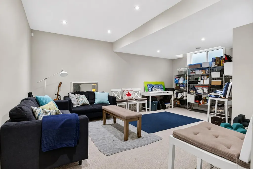 3716 16 Street SW Calgary AB T2T4H2