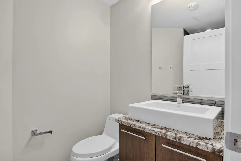 3716 16 Street SW Calgary AB T2T4H2