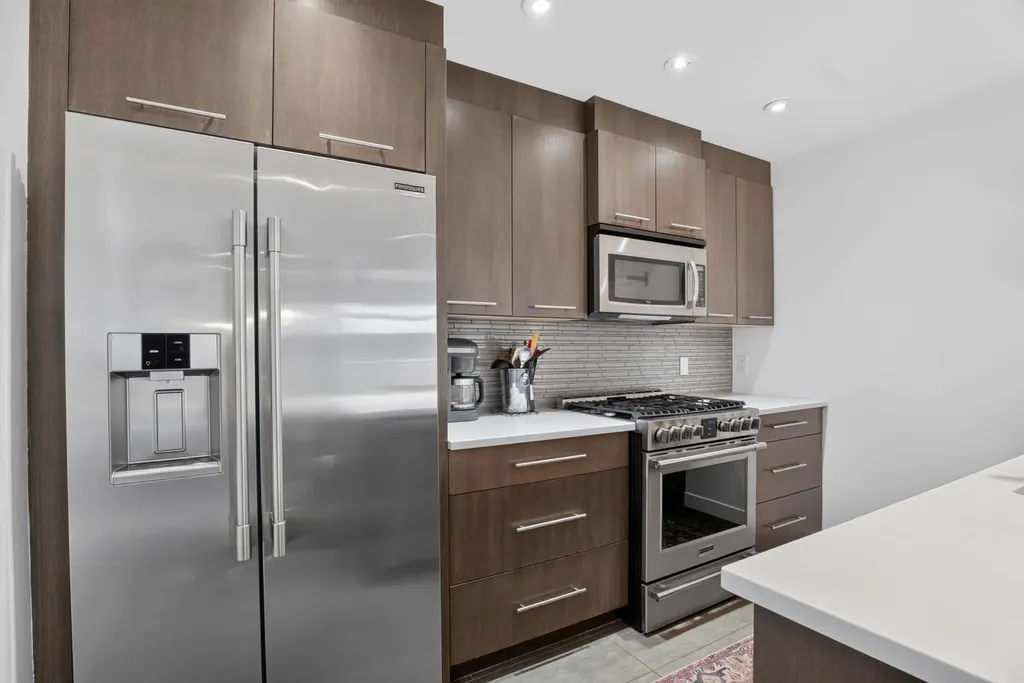 3716 16 Street SW Calgary AB T2T4H2