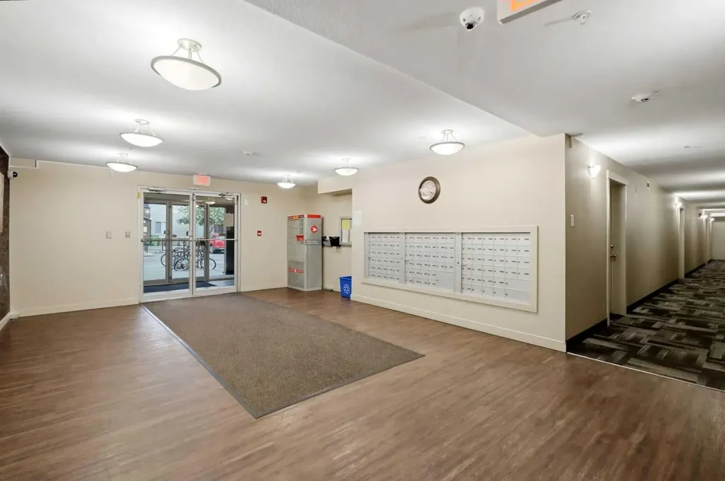 7110 80 Avenue NE Calgary AB T3J 0N4