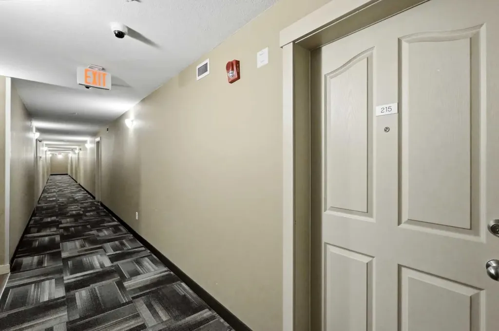 7110 80 Avenue NE Calgary AB T3J 0N4