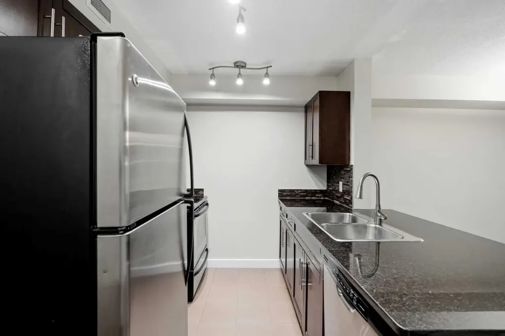 7110 80 Avenue NE Calgary AB T3J 0N4