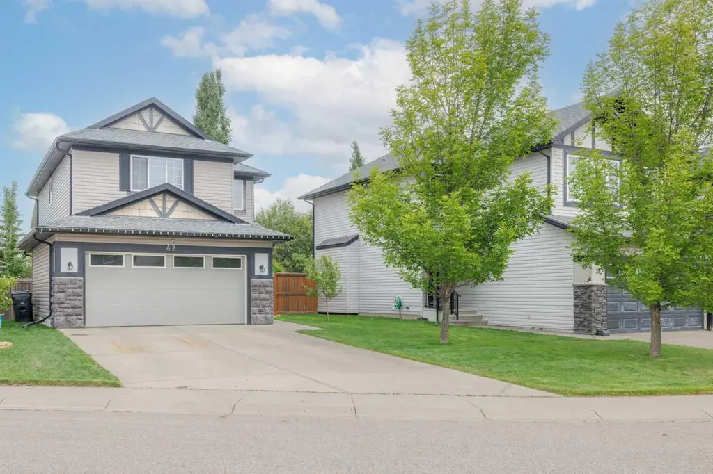 42 Royal Birch Landing NW Calgary AB T3G 5R3
