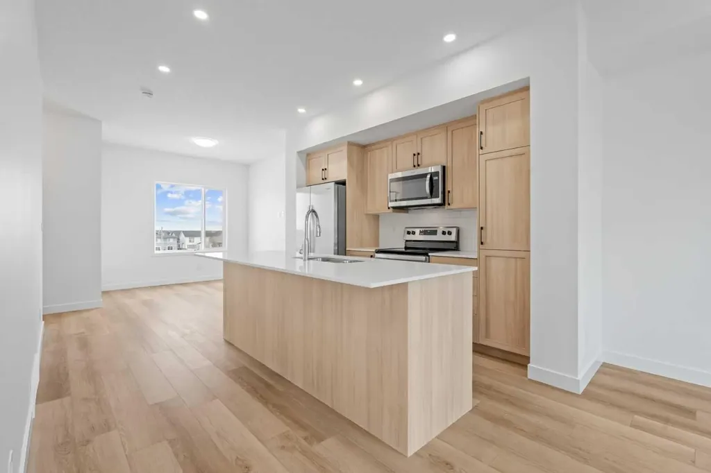 25 Wildwoods Court SW Airdrie AB T4B 5V7