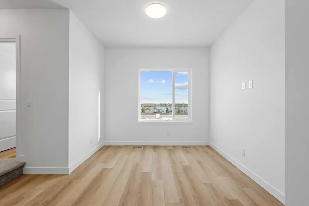 25 Wildwoods Court SW Airdrie AB T4B 5V7