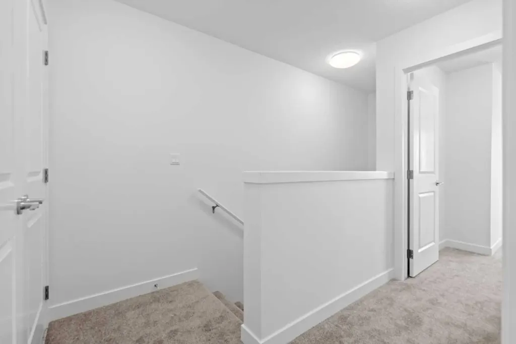 25 Wildwoods Court SW Airdrie AB T4B 5V7