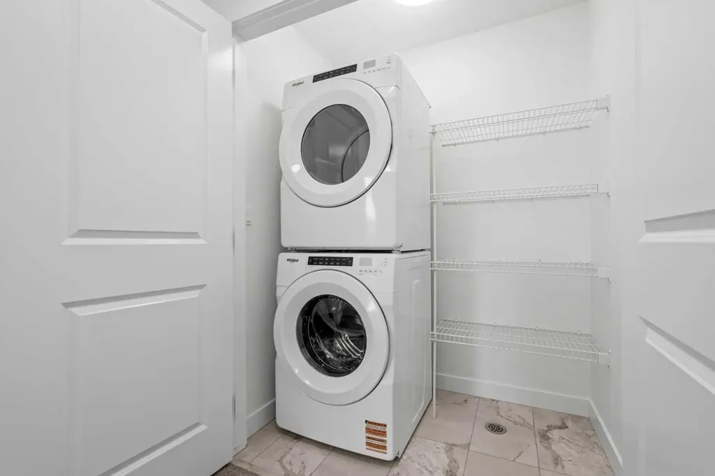 25 Wildwoods Court SW Airdrie AB T4B 5V7