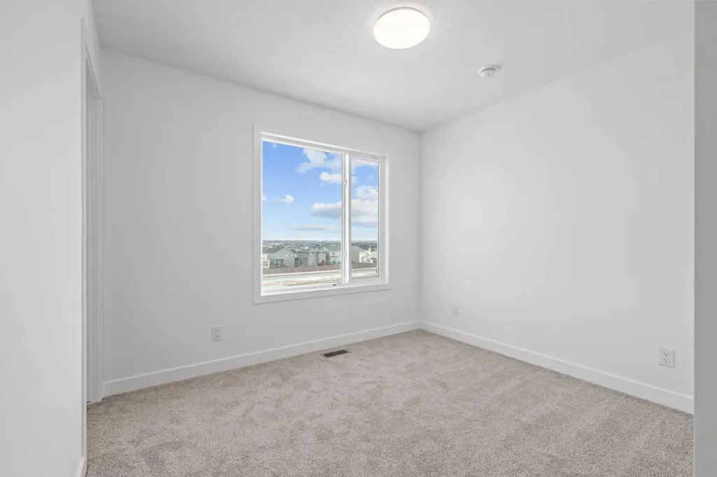 25 Wildwoods Court SW Airdrie AB T4B 5V7