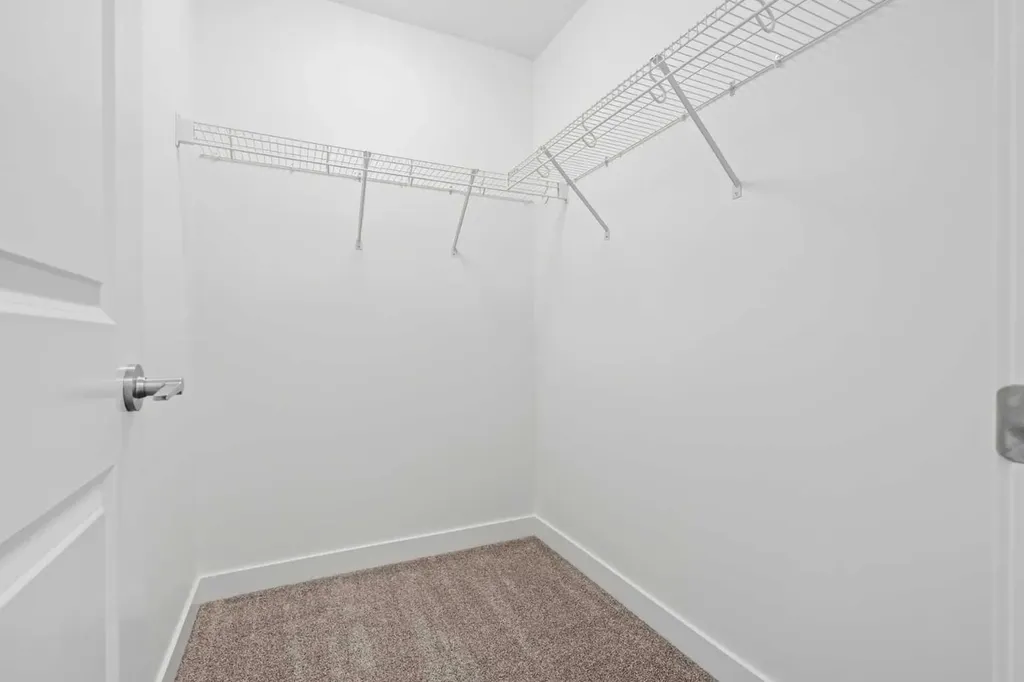 25 Wildwoods Court SW Airdrie AB T4B 5V7