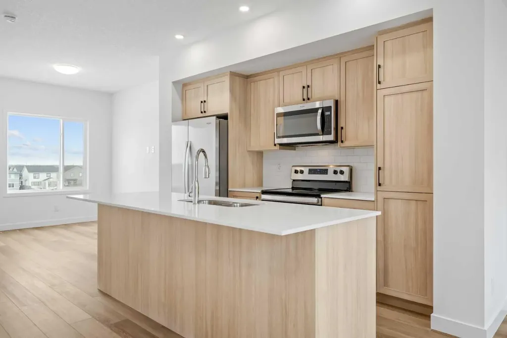 25 Wildwoods Court SW Airdrie AB T4B 5V7
