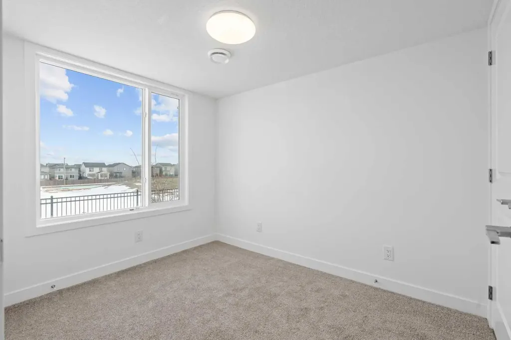 25 Wildwoods Court SW Airdrie AB T4B 5V7