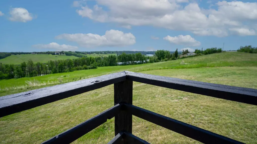 37311 Range Road 283 Rural Red Deer County AB T4E 1Z1
