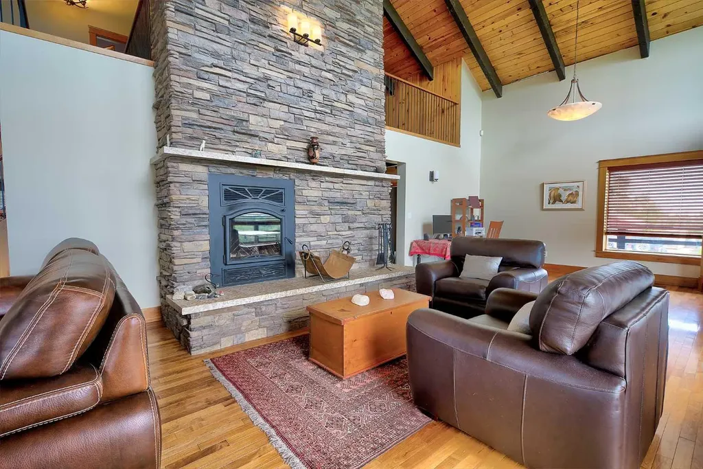 37311 Range Road 283 Rural Red Deer County AB T4E 1Z1