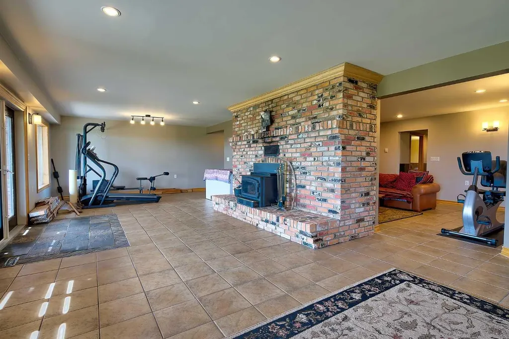 37311 Range Road 283 Rural Red Deer County AB T4E 1Z1