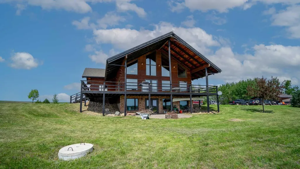 37311 Range Road 283 Rural Red Deer County AB T4E 1Z1