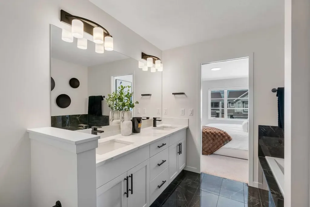 48 Lucas Passage NW Calgary AB T3P 2E3