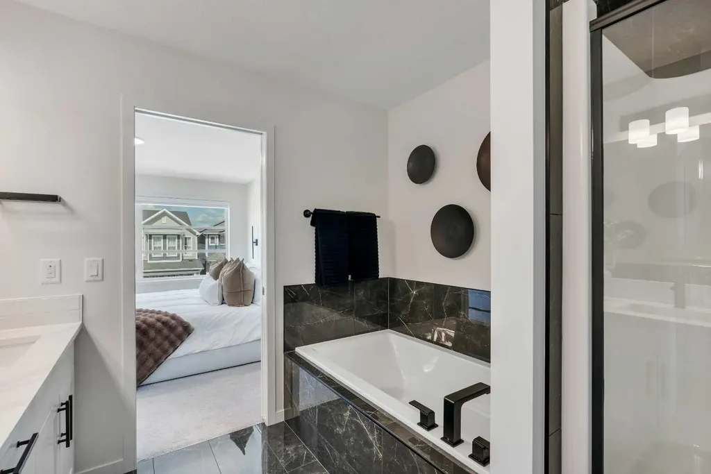 48 Lucas Passage NW Calgary AB T3P 2E3